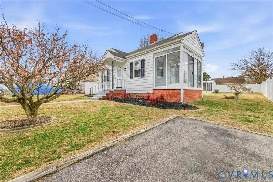 718 Kensington Avenue, Colonial Heights, VA 23834 - Image #2