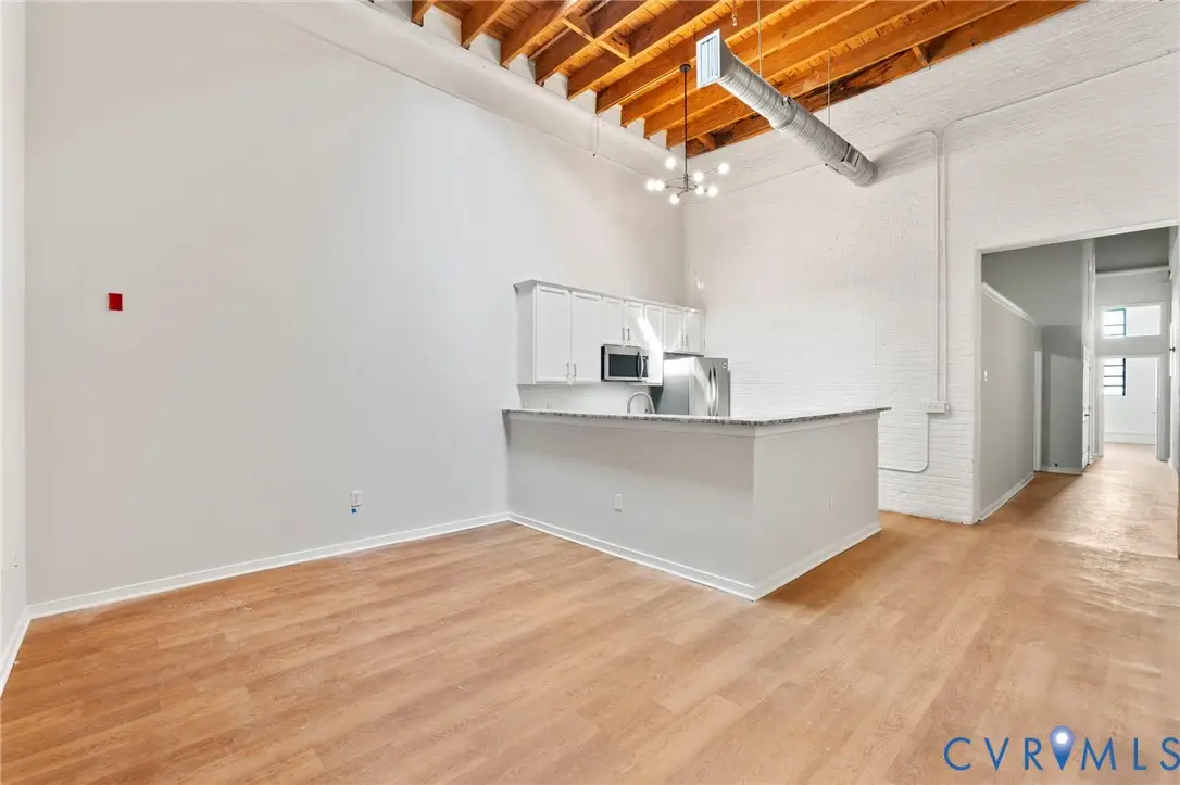 1716 Summit Avenue #24, Richmond, VA 23230 - Image #1