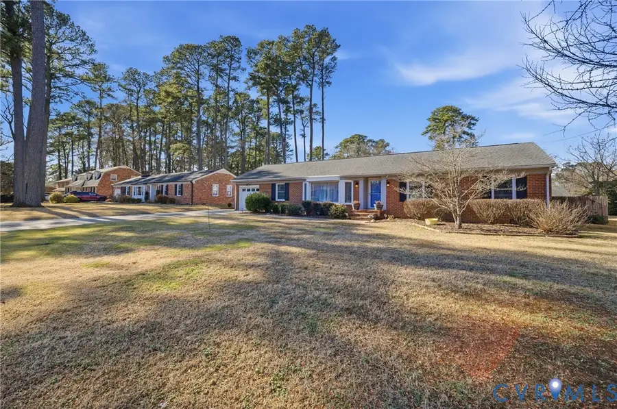 2836 Meadow Wood Drive, Chesapeake, VA 23321 - Image #3