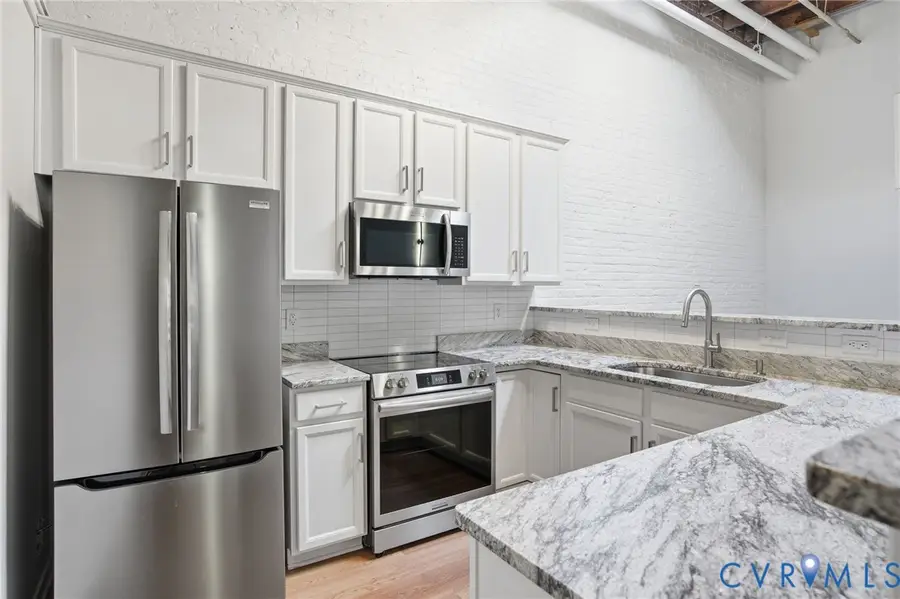 1716 Summit Avenue #27, Richmond, VA 23230 - Image #2