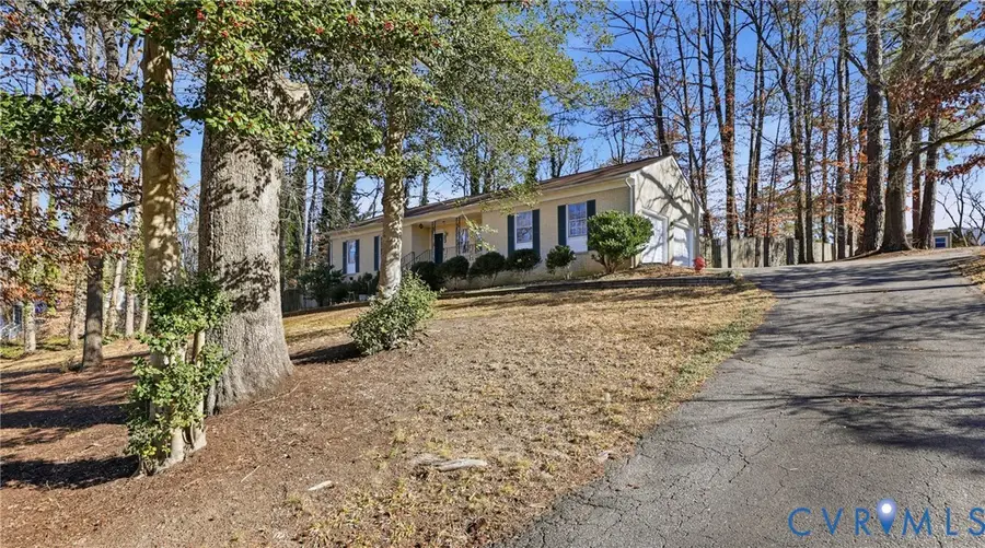 408 Springdale Avenue, Colonial Heights, VA 23834 - Image #2