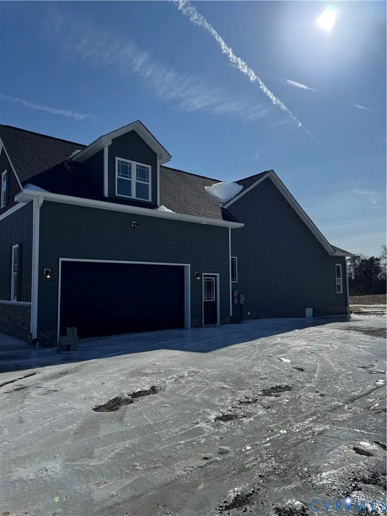 1306 General Puller Hwy, Saluda, VA 23149 - #2