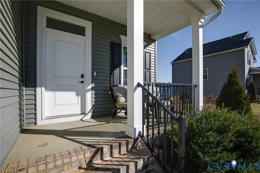 3905 Seasons Lane, East Highland Park, VA 23223 - #3