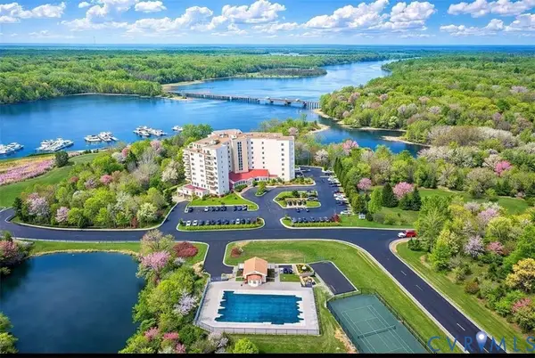 301 Beacon Ridge Drive #804, Hopewell, VA 23860