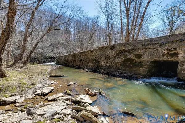 14 Ca Ira Road, Cumberland, VA 23040