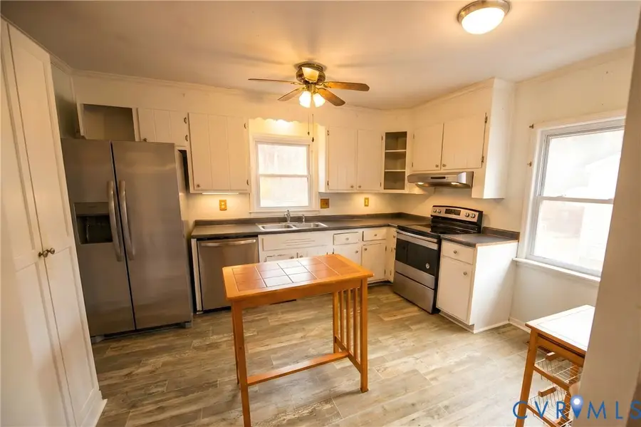 21129 Warren Avenue, South Chesterfield, VA 23803 - #2