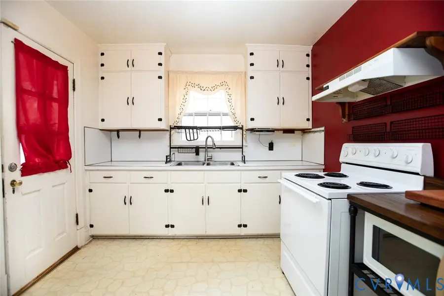 4996 Farmville Road, Farmville, VA 23901 - #2