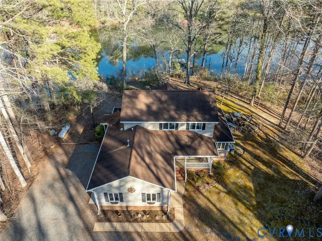 320 White Pine Lane, Hartfield, VA 23071 - #1