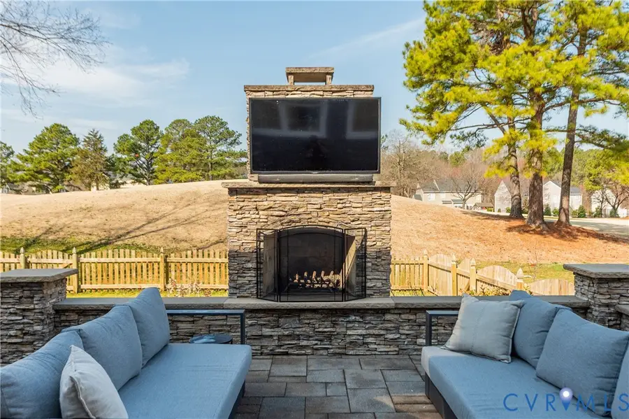 12145 Manor Park Drive, Glen Allen, VA 23059 - #2