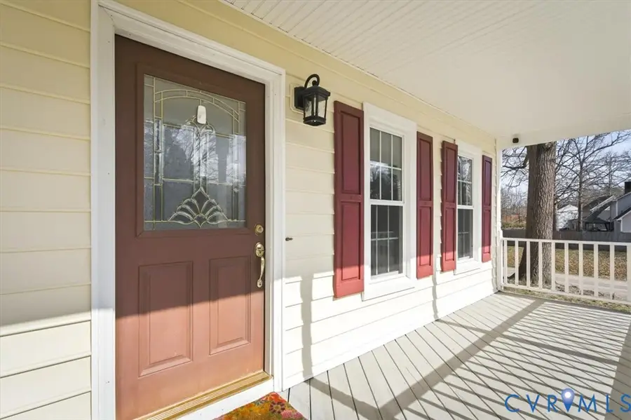 104 Thornhill Drive, Chester, VA 23836 - #3