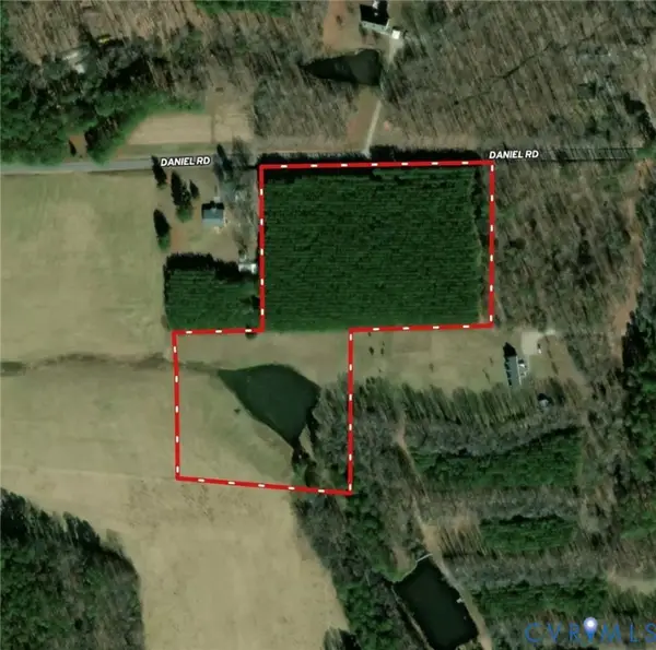 300 Daniel Road, Blackstone, VA 23824