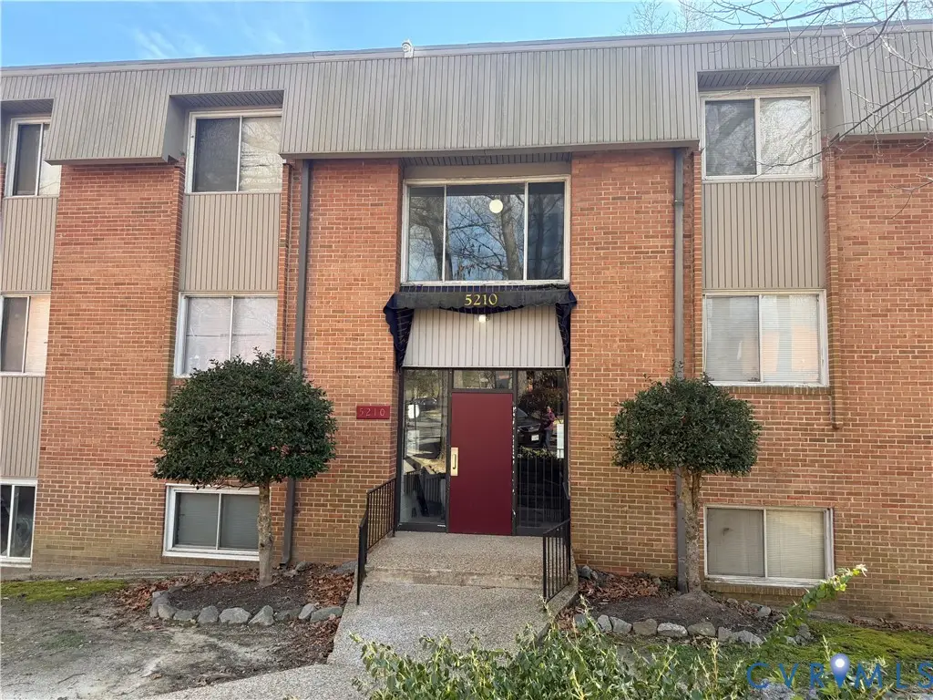 5210 Castlewood Road #D, Bensley, VA 23234 - #1