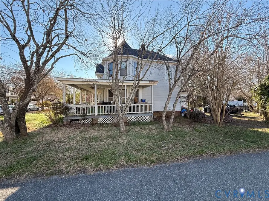 1622 12th Street, Victoria, VA 23974 - #3