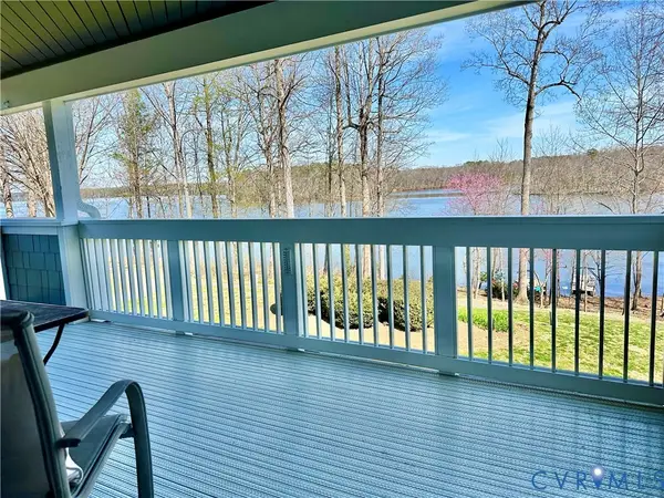 34 Spinnaker Cove Drive, Midlothian, VA 23112