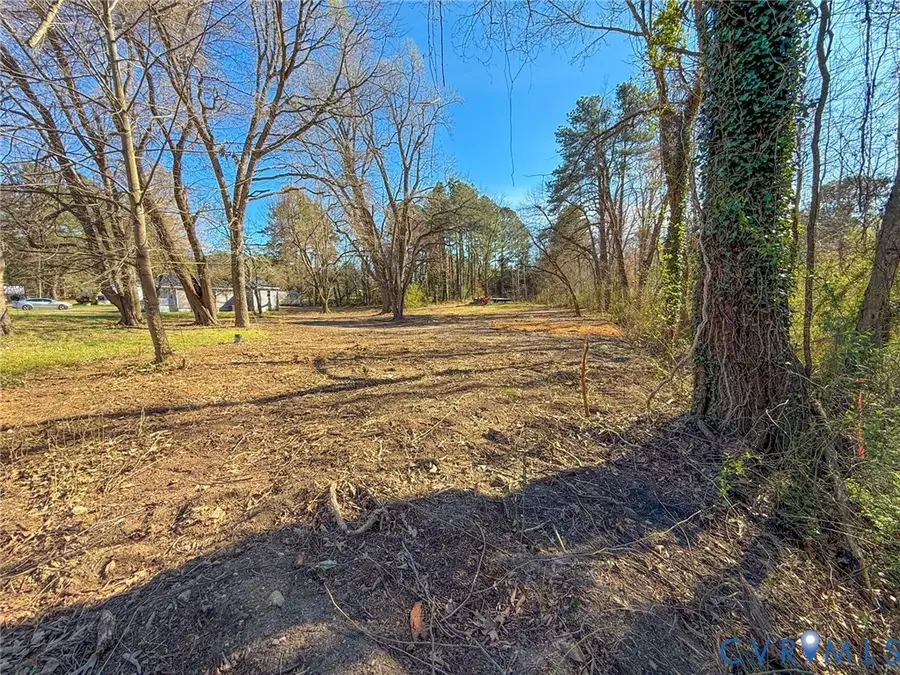 9915 E Colonial Trail Highway, Crewe, VA 23930 - #3