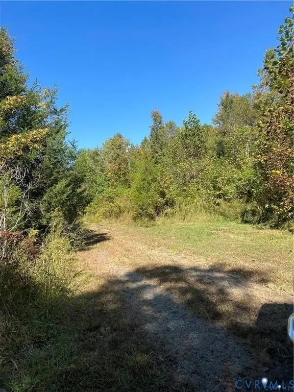 470 Price Road, Louisa, VA 23093