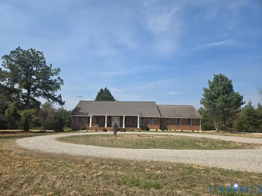 375 Schoolhouse Road, Farmville, VA 23901 - #2