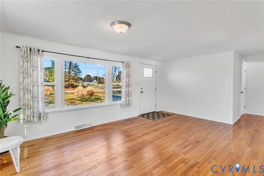 1302 S Glebe Road, Montross, VA 22520 - #3