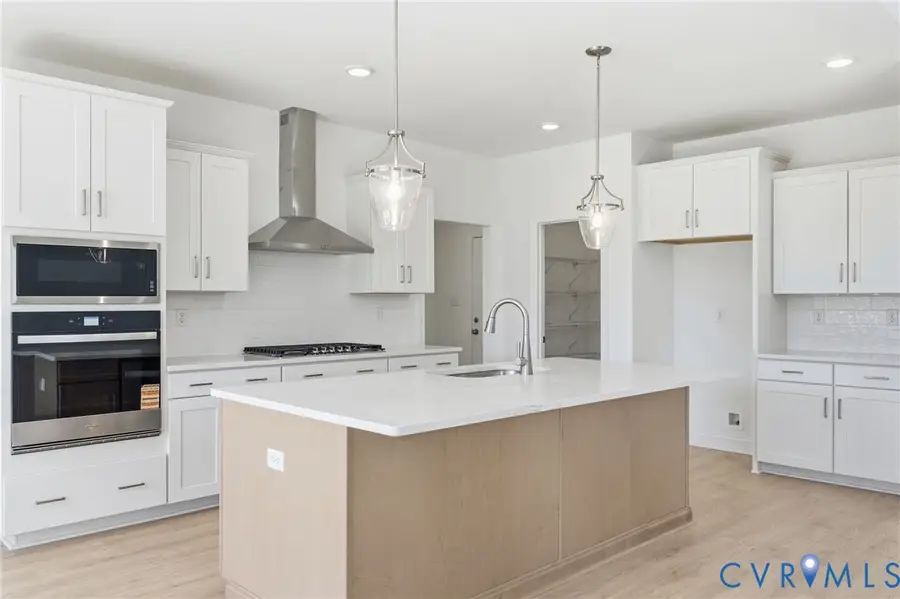 7951 Dandridge Drive, Quinton, VA 23141 - #3