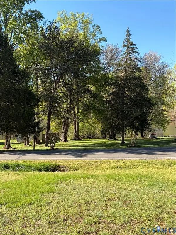 2205 Overlook Road, Powhatan, VA 23139