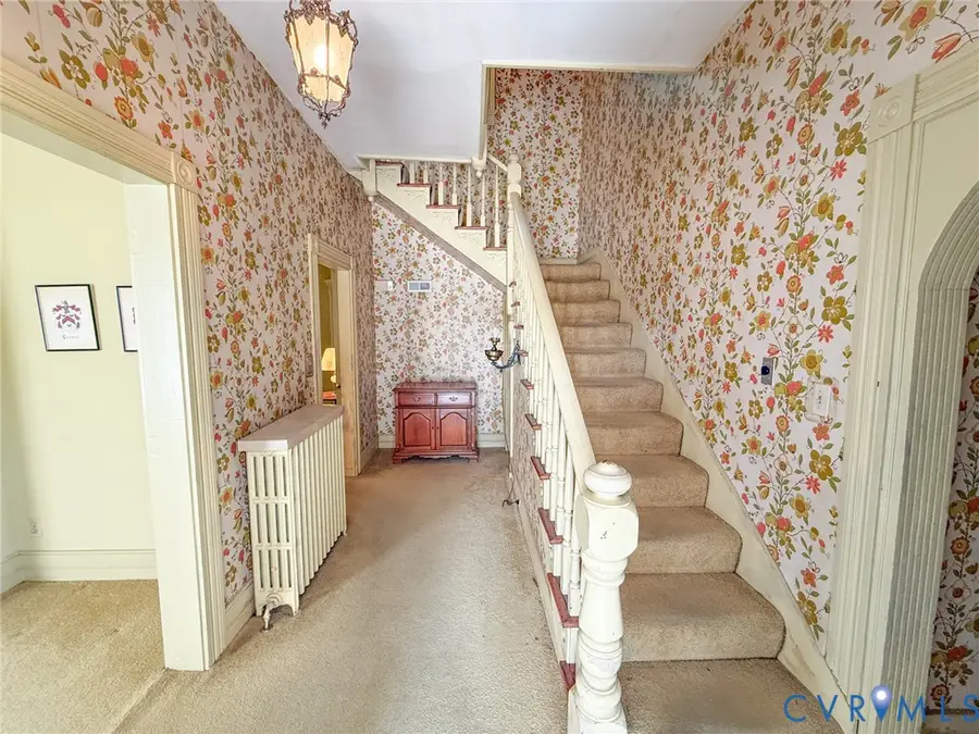 410 Brunswick Avenue, Blackstone, VA 23824 - #3