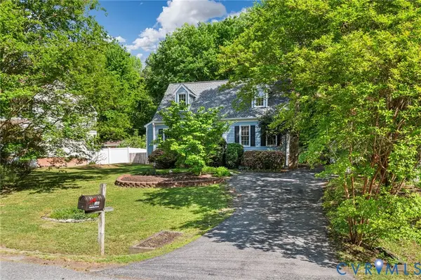 9919 Castle Glen Terrace, North Chesterfield, VA 23236