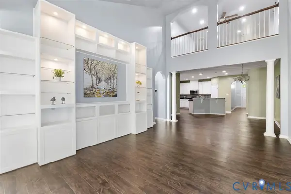 5712 Riverside Place, Richmond, VA 23225