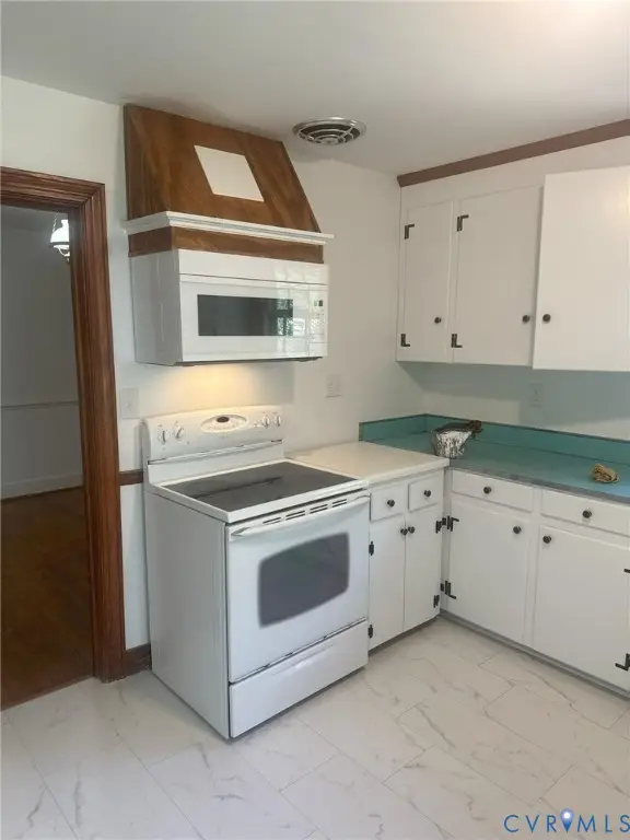 204 Henry Clay Road, Ashland, VA 23005 - #2