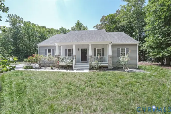 1297 Manfield Road, Aylett, VA 23106