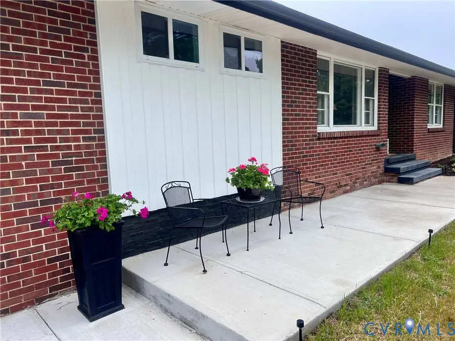 15330 Harrowgate Road, Chester, VA 23831 - #2