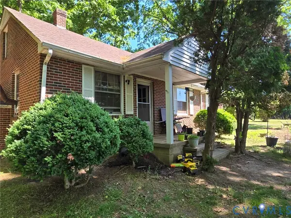 586 Hardtimes Road, Farmville, VA 23901