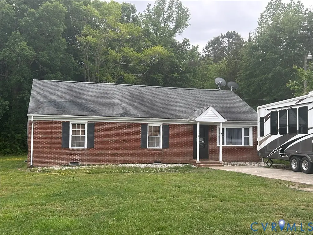 449 W Colonial Trail, Dendron, VA 23839 - #1