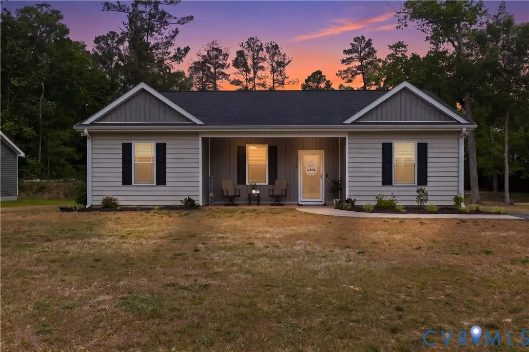 418 Lincoln Avenue #B, Jarratt, VA 23867 - #1