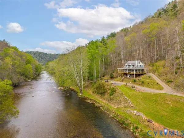 1143 Chestnut Oak Lane, Dugspur, VA 24325