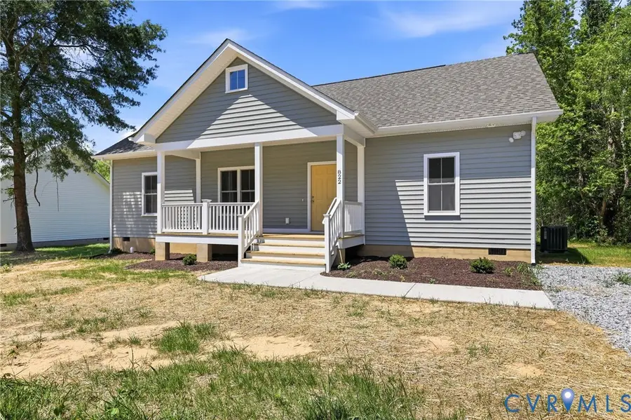 822 Nottoway Avenue, Blackstone, VA 23824 - #3