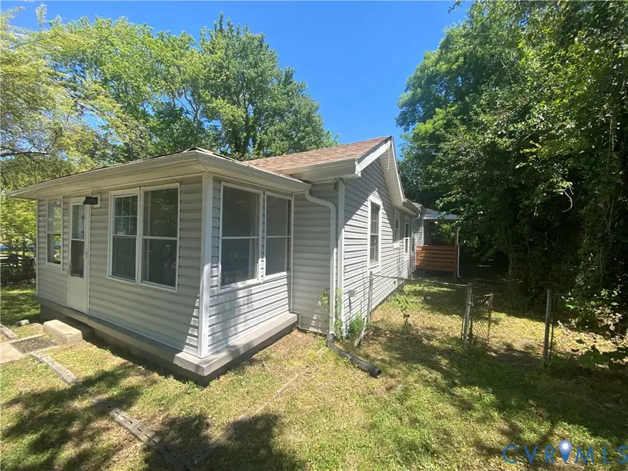 431 S 18th Avenue, Hopewell, VA 23860 - #3