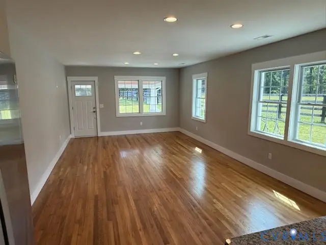 1811 S Waterside Drive, Lanexa, VA 23089 - #2