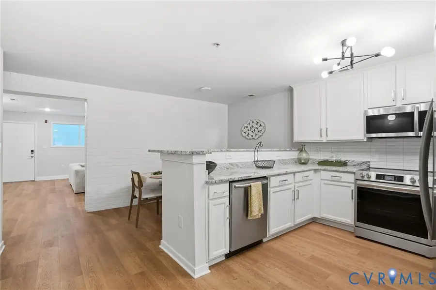 1716 Summit Avenue #22, Richmond, VA 23230 - #2