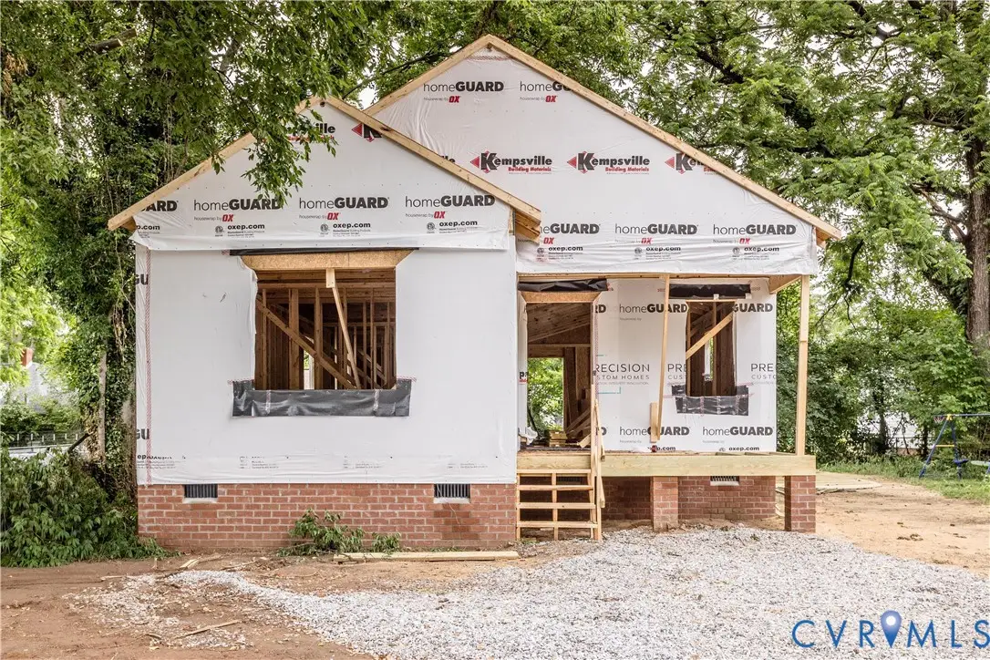 211 S 12th Avenue, Hopewell, VA 23860 - #1