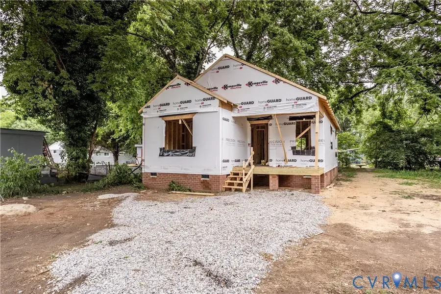211 S 12th Avenue, Hopewell, VA 23860 - #2