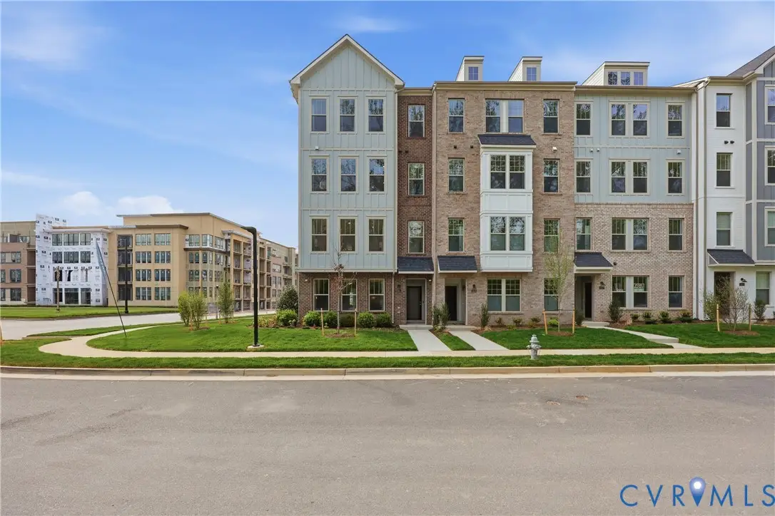 10109 Five Iron Run, Midlothian, VA 23112 - #1