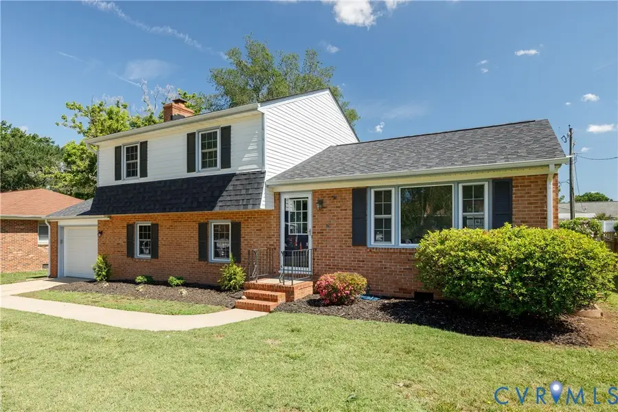 1110 Duke Of Gloucester Street, Colonial Heights, VA 23834 - #2