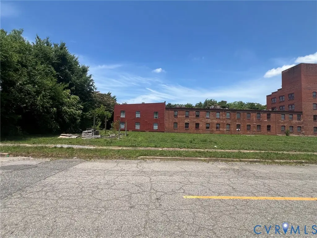 933 Commerce Street, Petersburg, VA 23803 - #1