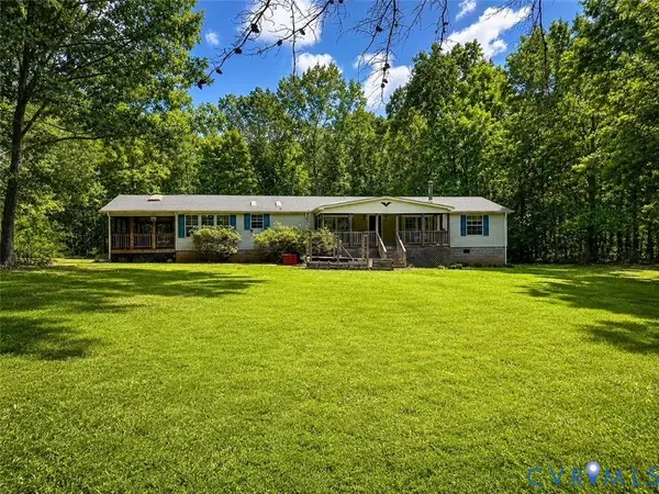 2229 Texas School Road, Wingina, VA 24599
