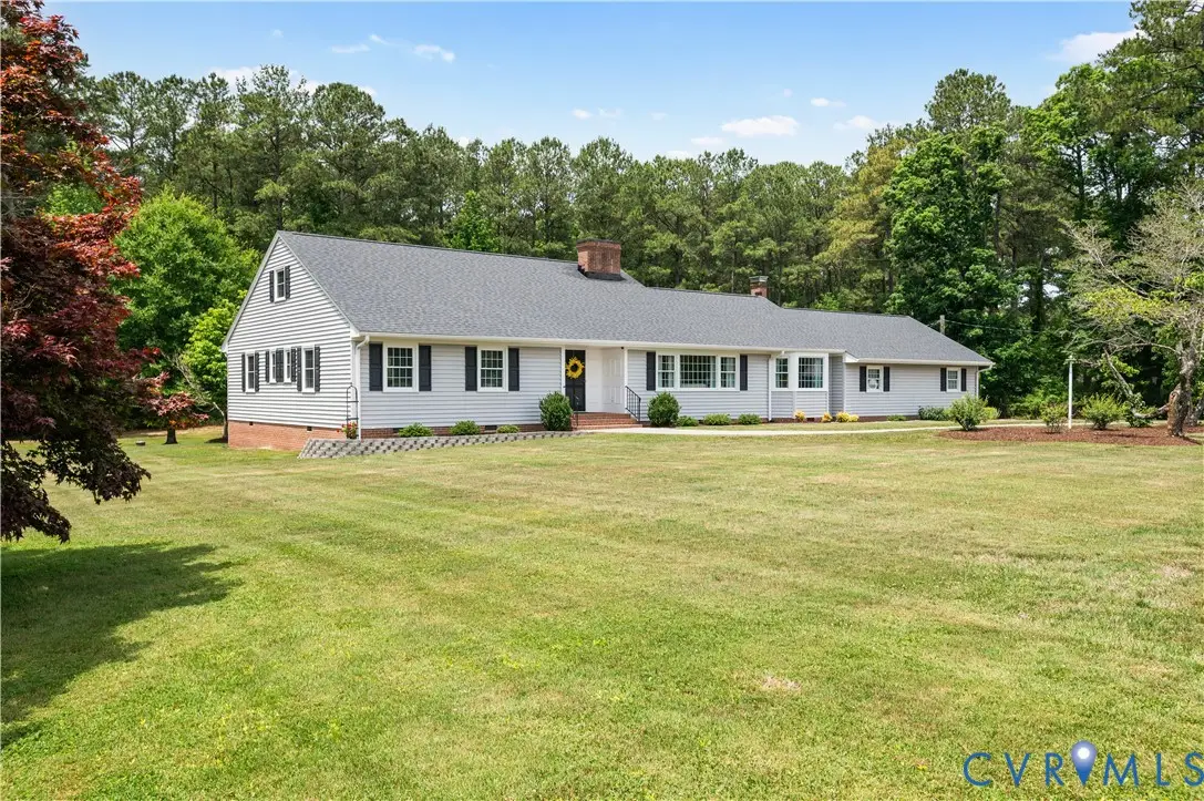 540 West Main Street, Wakefield, VA 23883 - #1