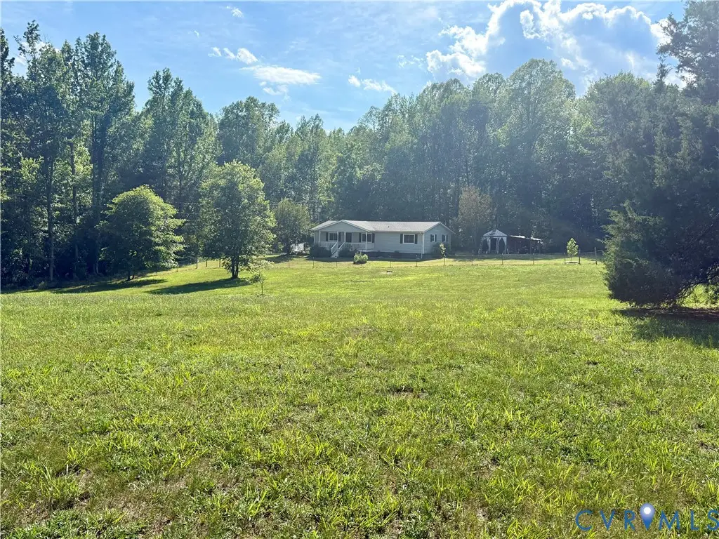4710 E Grey Fox Circle, Gum Spring, VA 23065 - #1
