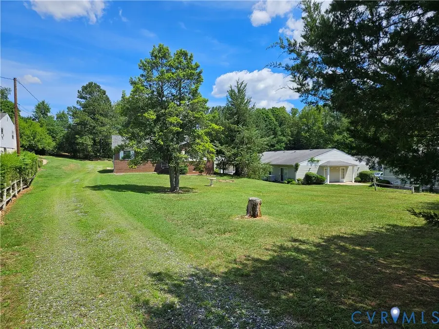 147 Chase Street, Bowling Green, VA 22427 - #3