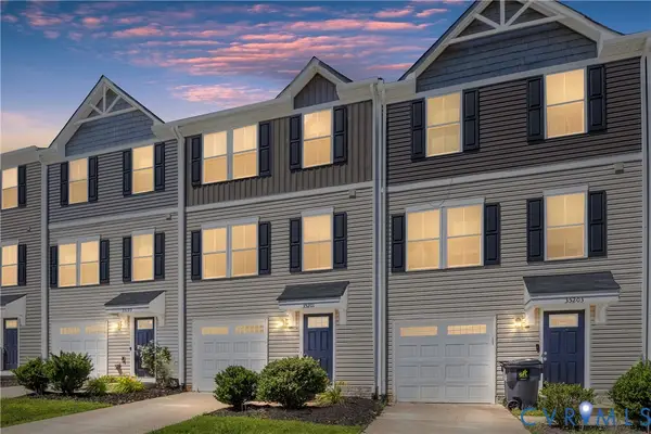 35201 Sara Ct, Locust Grove, VA 22508
