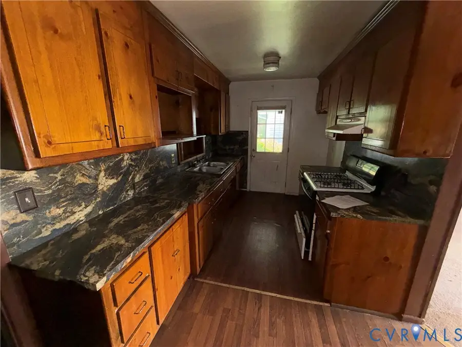 1121 E Booker Circle, Petersburg, VA 23803 - #3
