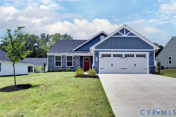 202 Franklins Tower Bend, Williamsburg, VA 23185